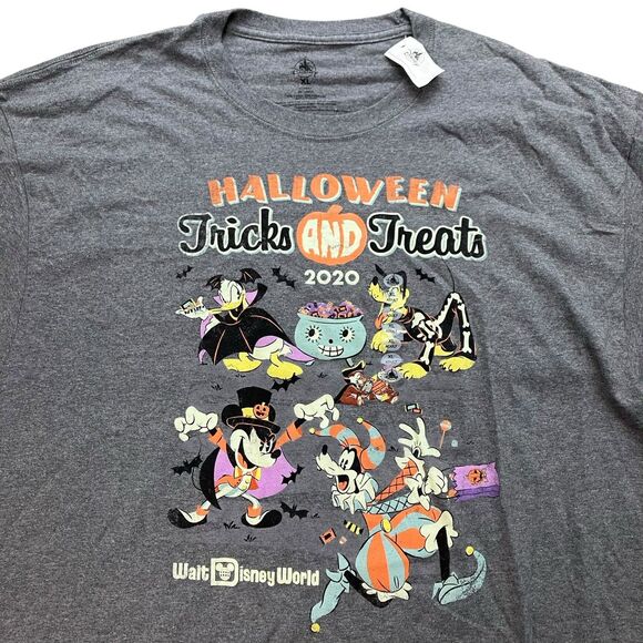 Disney Halloween T Shirt Adult XL Grey Parks Parade Donald Mickey Goofy Vampire - Picture 2 of 8